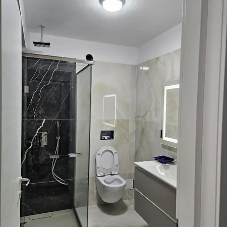 Apartment Glamour By White Titanic *