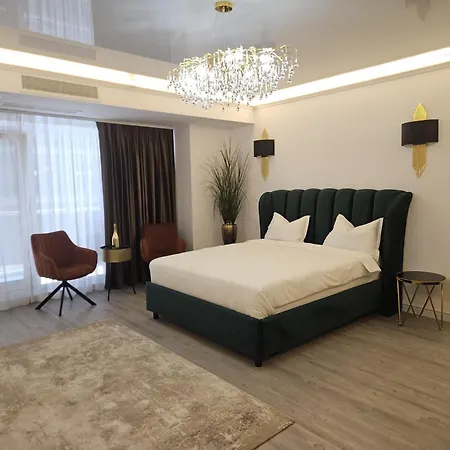 White Titanic Glamour By White Titanic *