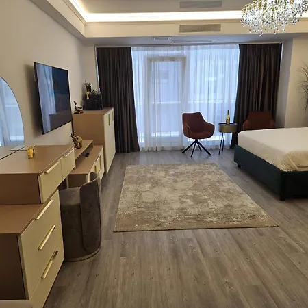 White Titanic Glamour By White Titanic Apartmán