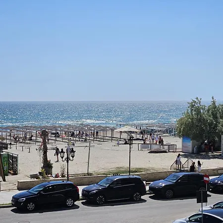 White Titanic Glamour By White Titanic 那沃达利